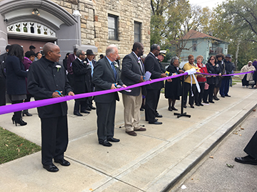 Friends of Yates Ribbon - getting ready to cut